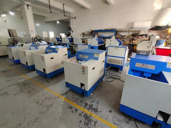 M&aacute;quina para la fabricaci&oacute;n de piezas met&aacute;licas de desechos industriales 1