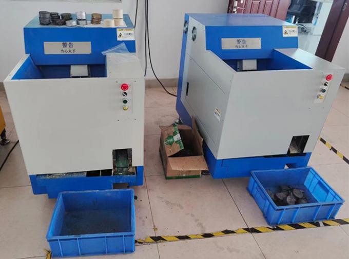 M&aacute;quina para la fabricaci&oacute;n de piezas met&aacute;licas de desechos industriales 4